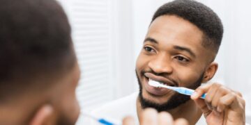 How Electric Toothbrushes Are Revolutionizing Daily Oral Hygiene