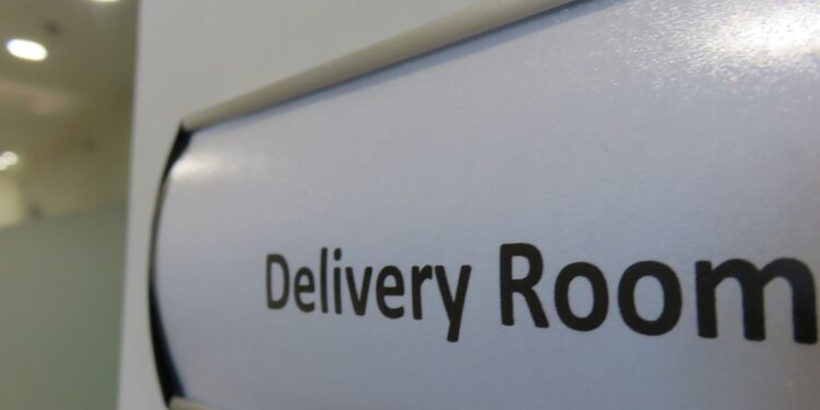 Red Flags in the Delivery Room: Seven Early Warning Signs That Something May Be Wrong