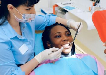 Dental Implants vs Bridges: Pros, Cons, and Cost Differences Explained Clearly