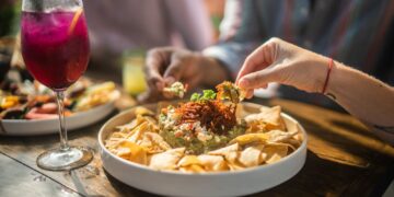 How Bad It Really Is to Eat Outside Every Day