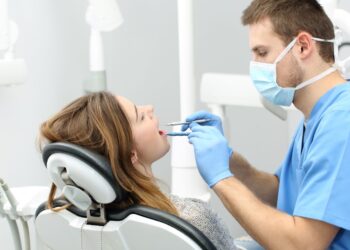 Implant Dentist vs General Dentist: Why Experience Matters for Dental Implants — Choosing the Right Provider for Long-Term Success