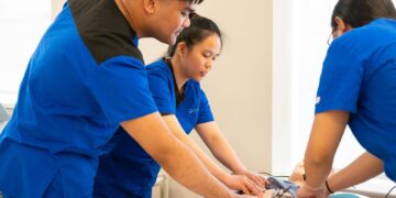 How MyCPR NOW Supports Healthcare Heroes with Flexible BLS Courses