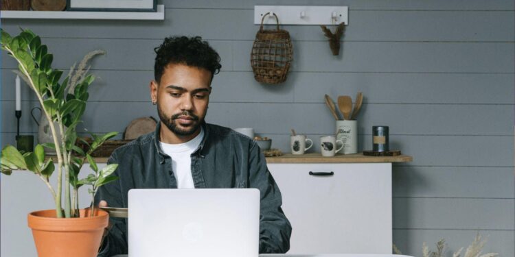 Smart Borrowing Strategies for Canadian Entrepreneurs