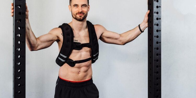 How Does a Weighted Vest Help with Bone Density? Benefits, Research, and Best
Exercises