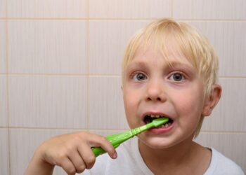 How to Build Healthy Dental Habits From Childhood