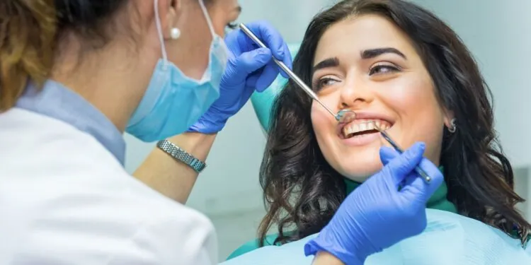 Benefits of Permanent Dental Implants vs Temporary Dentures Explained Clearly and Objectively