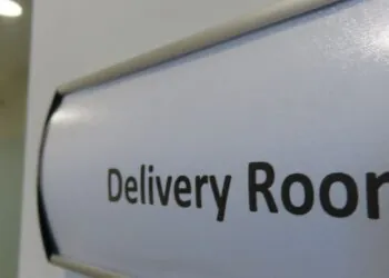 Red Flags in the Delivery Room: Seven Early Warning Signs That Something May Be Wrong